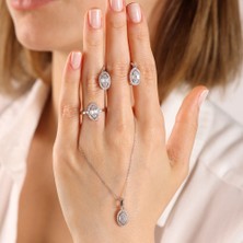 Sembol Gold 8 Ayar Beyaz Altın Baget Takı Seti Markiz  (Zincir Dahil)