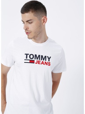 Tommy Jeans Bisiklet Yaka Baskılı Beyaz Erkek T-Shirt DM0DM15379-YBR_TJM Corp Logo Tee