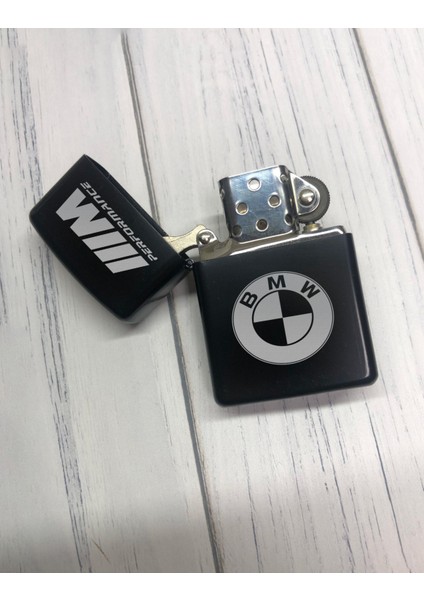 Atölye Çizgi Bmw M Performance Benzinli Zippo Çakmak Siyah Ahşap Kutulu