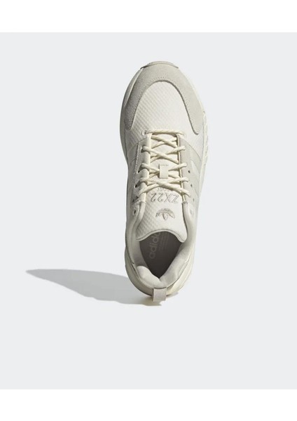 22 Boost Spor Ayakkabı