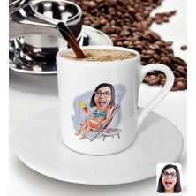 Bk Gift Kişiye Özel Tatilci Kadın Karikatürlü Türk Kahvesi Fincanı-2