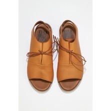 Bueno Shoes Taba Deri Kadın Düz Sandalet