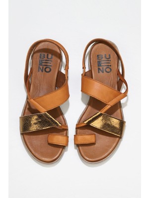 Bueno Shoes Taba Bronz Deri Kadın Düz Sandalet