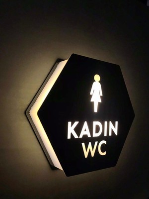 Yönline Serisi Işıklı Erkek Wc ve Kadın Wc Yönlendirme Seti
