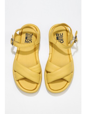 Bueno Shoes Sarı Deri Kadın Düz Sandalet