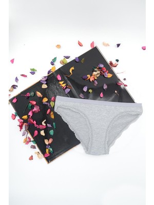 Tutku Tırnak Dantelli Bikini Slip