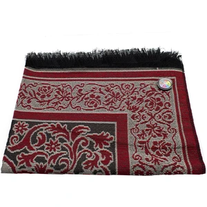 Kıbleyi Gösteren Pusulalı Kırmızı Seccade