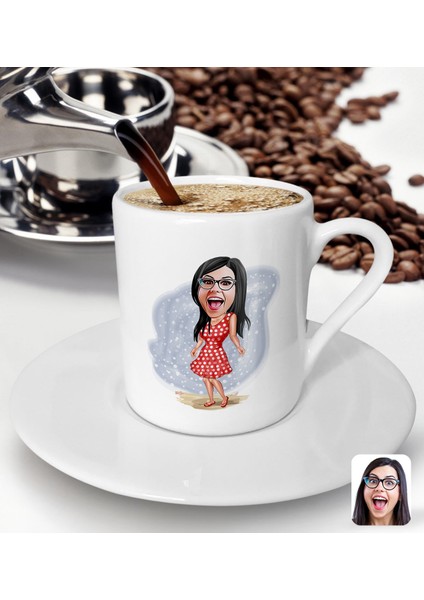 Gift Kişiye Özel Tatilci Kadın Karikatürlü Türk Kahvesi Fincanı-4