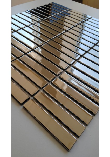 , Mutfak Tezgah Arası ve Iç Dekorasyon Için Kristal Cam Mozaik. Cam Ölçüsü: 15x73x4 mm. File ölçüsü: 30x30 cm. ( 1 m2 fiyatıdır )