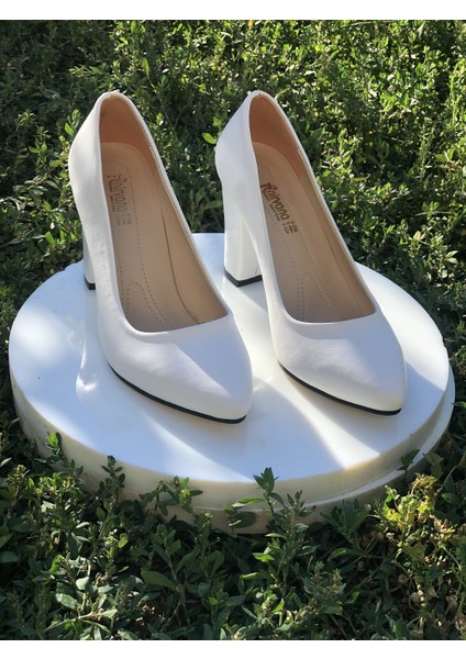 Kafkaslar 9 Cm. Kalın Topuklu Bayan Stiletto Ayakkabı
