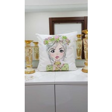 Körfez Kırlent Renkli Saçı Çiçekli Genç Kız Resimli Kırlent Kılıfı