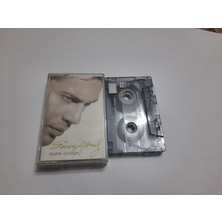Bozmüzik Emre Altuğ Dudak Dudağa Cam Baskı