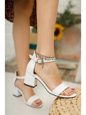 Ellaboni Kadın Klasik Tek Bant Orta Boy Topuklu Ayakkabı