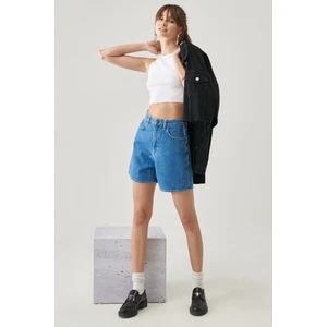 Kadın Stella Regular Fit Rahat Kesim %100 Pamuk 5 Cep Jean Şort