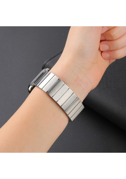 Apple Watch 7 45MM / 6 & Se & 5 & 4 44MM / 3 & 2 ve 1 42MM (Siyah)(Yurt Dışından) fırsatları