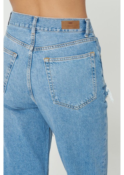 Diana Açık Mavi Yüksek Bel Paçası Yırtmaçlı Yıpratmalı Düğmeli Dad Straight Fit Jean Pantolon C 4517-060 indirimleri