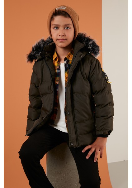 Fermuarlı Suni Kürklü Peluş Astarlı Çıkarılabilir Kapüşonlu Mont Erkek Çocuk Mont 5760026