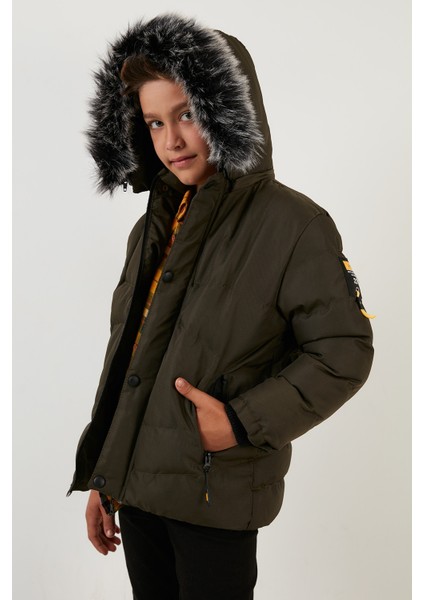 Fermuarlı Suni Kürklü Peluş Astarlı Çıkarılabilir Kapüşonlu Mont Erkek Çocuk Mont 5760026 fiyatları