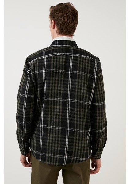 Pamuklu Ekoseli Slim Fit Düğmeli Yaka Gömlek Erkek Gömlek CF23W114653