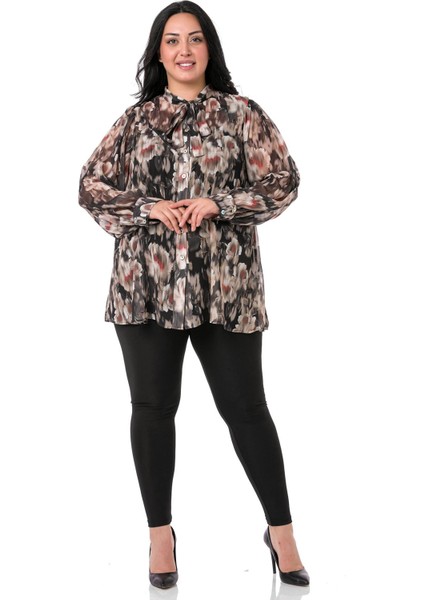 Büyük Beden Çiçek Desenli Kendinden Fularlı Manşetli Siyah Bej Şifon Gömlek