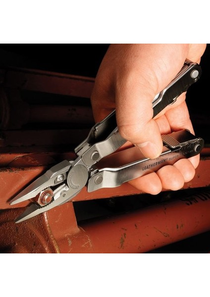 Super Tool 300 Black Pense