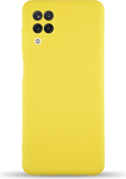 Samsung Galaxy M33 Kapak Içi Kadife Kamera Korumalı Lansman Silikon Kılıf - Sarı