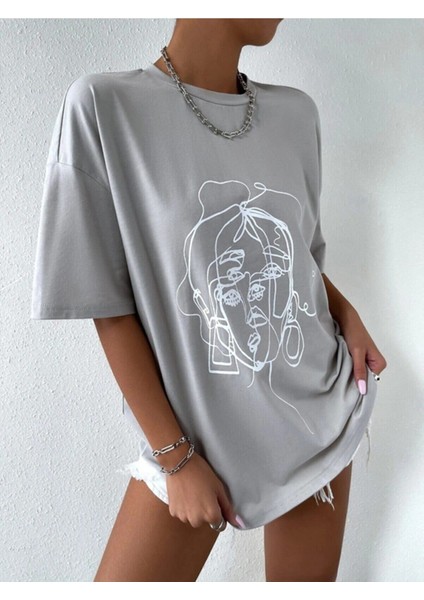 Kadın Çizgili Figür Oversize T-Shirt