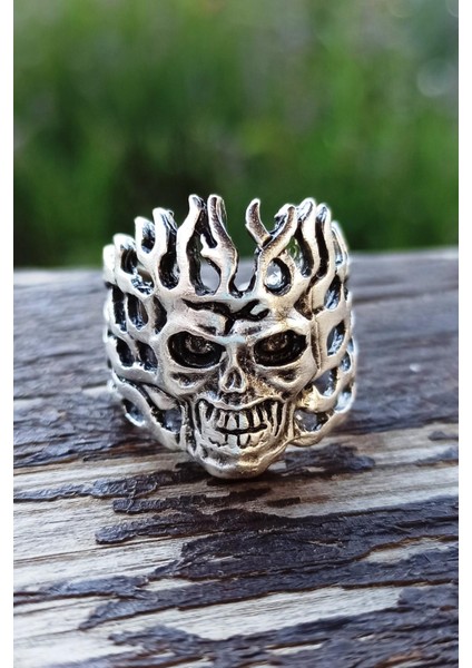 Antik Gümüş Kaplama Ghost Rider Yanan Kuru Kafa Şekilli El Yapımı Ayarlanabilir Unisex Yüzük