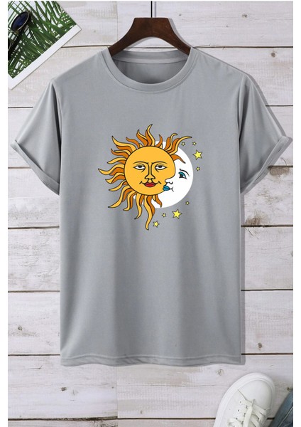 Evren Temalı Tasarım Tshirt