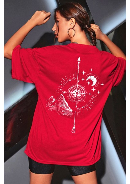 Sırt Pusula Baskılı Tshirt