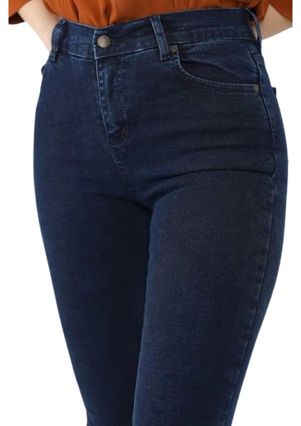 Kadın Büyük Beden Yüksek Bel Jeans Dar Paça Pantolon BGL-ST02113