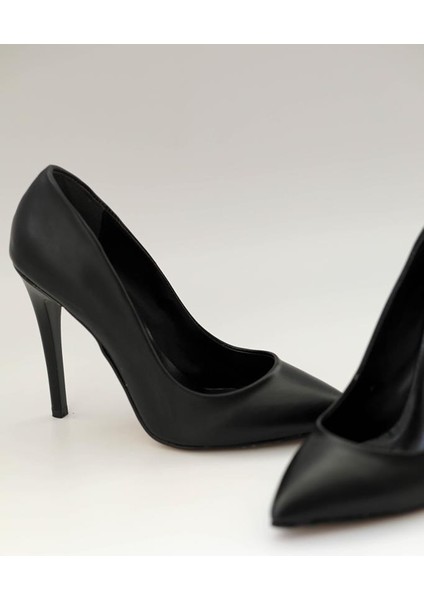Kadın Sivri Topuk Ökçe Stiletto Ayakkabı
