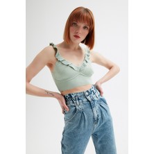 Açelya Okcu Crop Yakası Fırfırlı Büstiyer