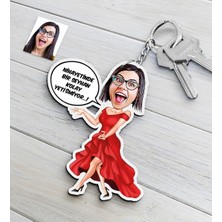 BK Kişiye Özel Bayan Kolay Yetişmiyor Karikatürlü Ahşap Anahtarlık-1