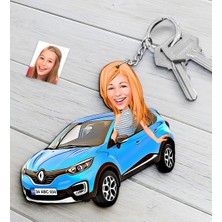 BK Kişiye Özel Bayan Renault Captur Figürlü Plakalı Ahşap Karikatür Anahtarlık