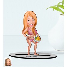 Bk Gift Kişiye Özel Tatilci Kadın Karikatürlü Ahşap Biblo Model 1