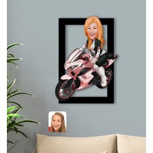 BK Kişiye Özel Kadın Motorcu Karikatürlü 3D Ahşap Tablo-2