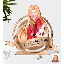 BK Kişiye Özel Kadın Karikatürlü 3D Ahşap Biblo Plaket-34