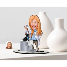 BK Kişiye Özel Kadın Veteriner Hekim Karikatürlü Ahşap Biblo Model