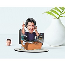 BK Kişiye Özel Erkek Radyocu Karikatürlü Ahşap Biblo Model-1