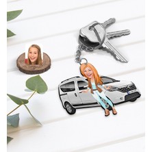 BK Kişiye Özel Kadın Dacia Dokker Figürlü Plakalı Ahşap Karikatür Anahtarlık-1