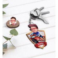 BK Kişiye Özel Isimli Motorcu Çocuk Karikatürlü Ahşap Anahtarlık-1