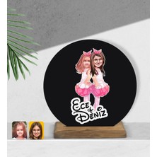 BK Kişiye Özel Kız Kardeşler Karikatürlü Yuvarlak Ahşap Biblo-3