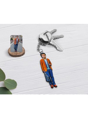 BK Kişiye Özel Tam Boy Erkek Karikatürlü Ahşap Anahtarlık-1