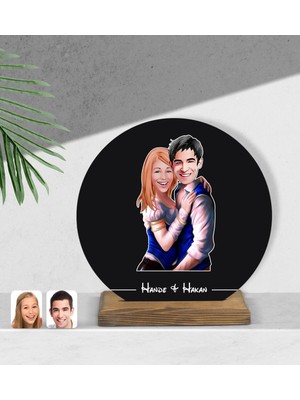 BK Kişiye Özel Sevgililer Karikatürlü Yuvarlak Ahşap Biblo-36