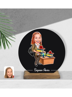 BK Kişiye Özel Kadın Öğretmen Karikatürlü Yuvarlak Ahşap Biblo-4