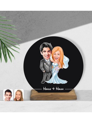 BK Kişiye Özel Evleniyoruz Karikatürlü Yuvarlak Ahşap Biblo-5