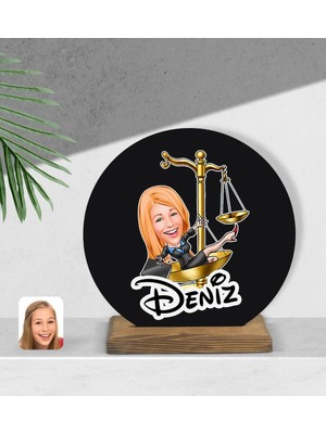 BK Kişiye Özel Kadın Avukat Karikatürlü Yuvarlak Ahşap Biblo-4