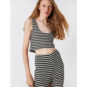 Crop Atlet Kroşe Örgü U Yaka