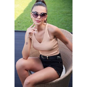 AQE FASHION Ip Askılı V Yaka Sırtı Çapraz Askılı Bluz Camel